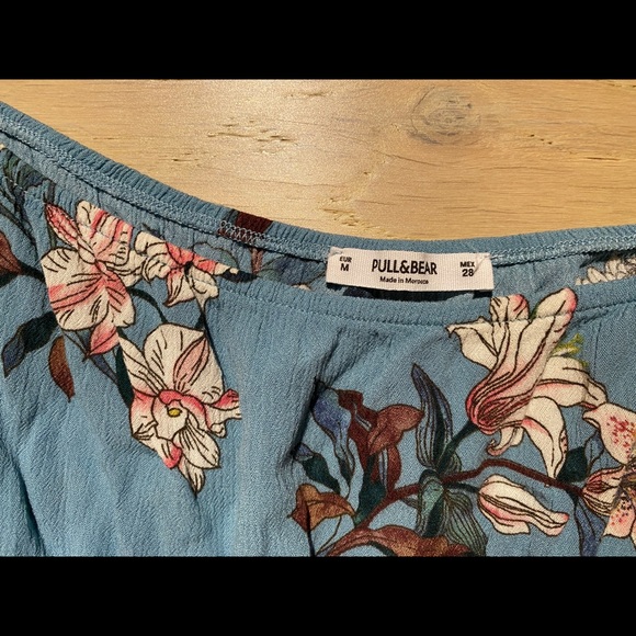 Pull & Bear Floral Off The Shoulder Blouse - Picture 2 of 2